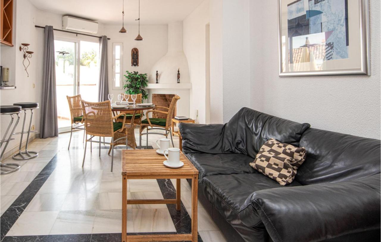 Nice Apartment In Mijas Costa With Kitchen Фуэнхирола Экстерьер фото