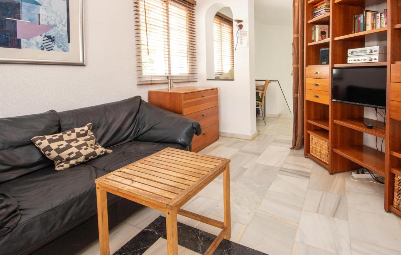Nice Apartment In Mijas Costa With Kitchen Фуэнхирола Экстерьер фото