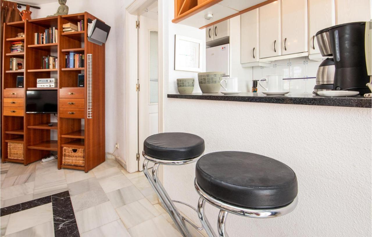 Nice Apartment In Mijas Costa With Kitchen Фуэнхирола Экстерьер фото