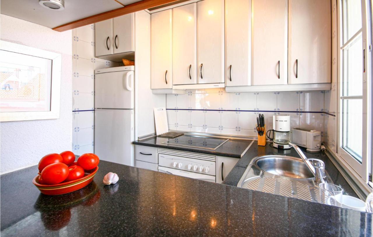 Nice Apartment In Mijas Costa With Kitchen Фуэнхирола Экстерьер фото