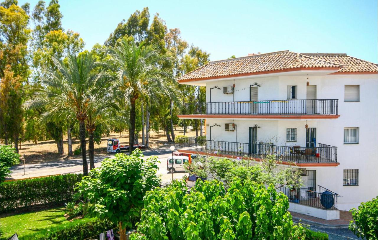 Nice Apartment In Mijas Costa With Kitchen Фуэнхирола Экстерьер фото